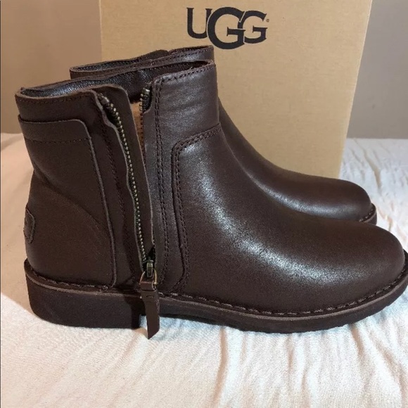 ugg rea leather boot